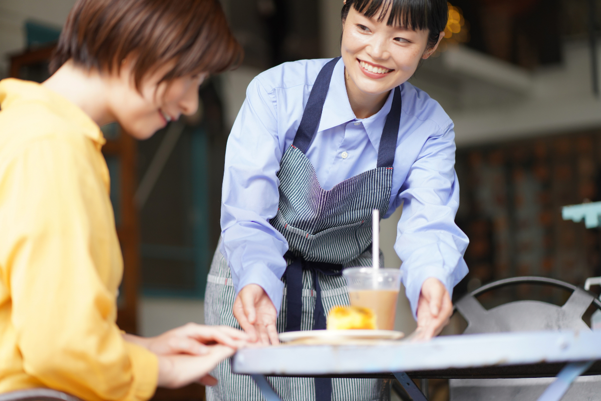 飲食店の売上アップを実現するには？客単価や回転率を改善する方法