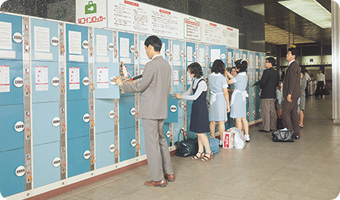 新大阪駅に設置されたターミナル用コインロッカー